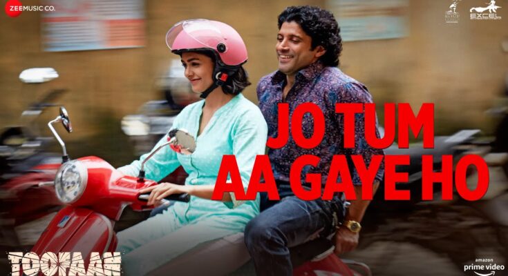 Jo Tum Aa Gaye Ho Is A Song By Arijit Singh. Lyrics Are Penned By Javed Akhtar, Manoj Kumar Nath While Music Is Produced By Samuel and Akanksha. Official Music Video Is Released On Official Channel.