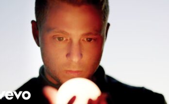 Feel Again Is A Song By OneRepublic. Lyrics Are Penned By Ryan TedderBrent KutzleDrew BrownNoel Zancanella While Music Is Produced By TedderKutzleZancanellaBrown. Official Music Video Is Released On Official Channel.
