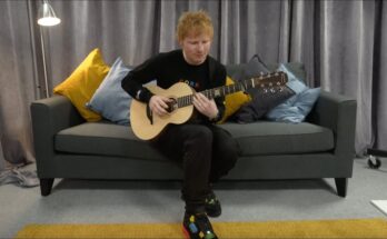2steppin in a Cork dressing room Is A Song By Ed Sheeran. Lyrics Are Penned By Ed SheeranJohnny McDaidFoy Vance While Music Is Produced By SheeranVanceJoe RubelMcDaid. Official Music Video Is Released On Official Channel.