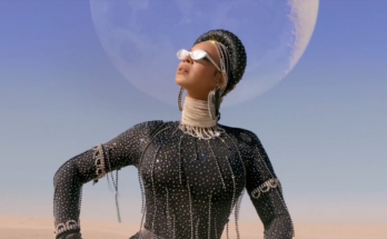 Beyoncé - COZY Is A Song By Beyoncé . Lyrics Are Penned By Beyoncé KnowlesShondrae CrawfordSean Garrett While Music Is Produced By BeyoncéThe-DreamTricky StewartIsaken. Official Music Video Is Released On Official Channel.