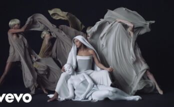 Beyoncé - Mine Is A Song By Beyoncé. Lyrics Are Penned By Noah ShebibAubrey GrahamBeyoncé KnowlesJordan UllmanSidney BrownDwane Weir While Music Is Produced By Noah "40" ShebibMajid JordanDwane WeirBrownKnowles. Official Music Video Is Released On Official Channel.